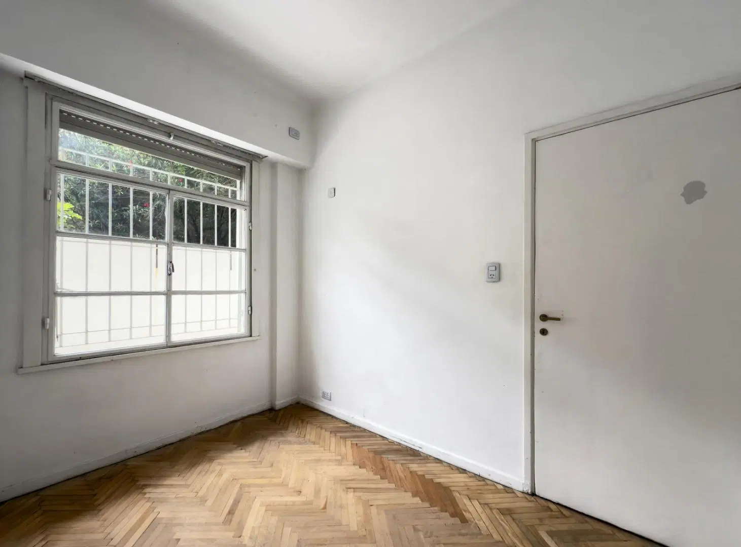 Departamento 4 ambientes con 2 patios en Planta baja 5