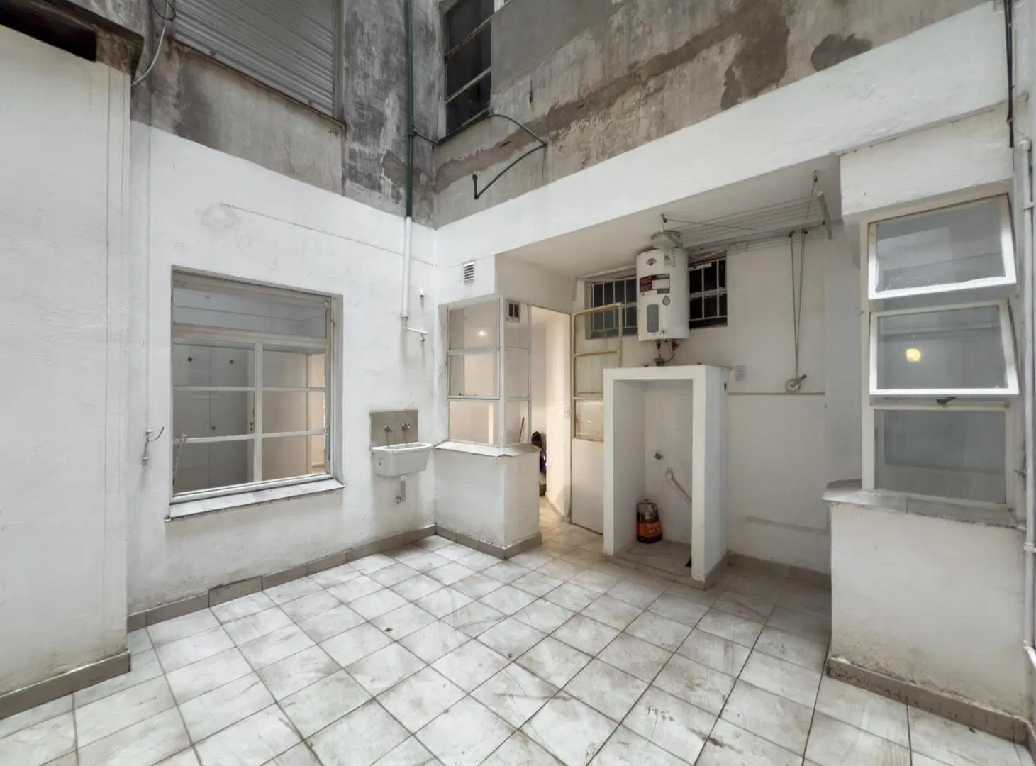 Departamento 4 ambientes con 2 patios en Planta baja 3