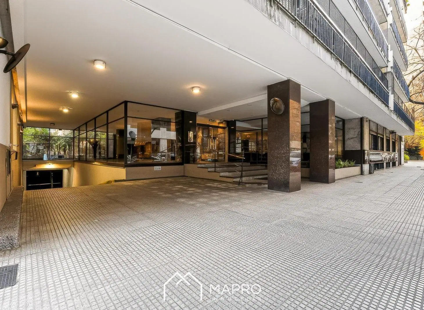 Increible 5 ambientes con cochera en torre pampuro - Belgrano 5