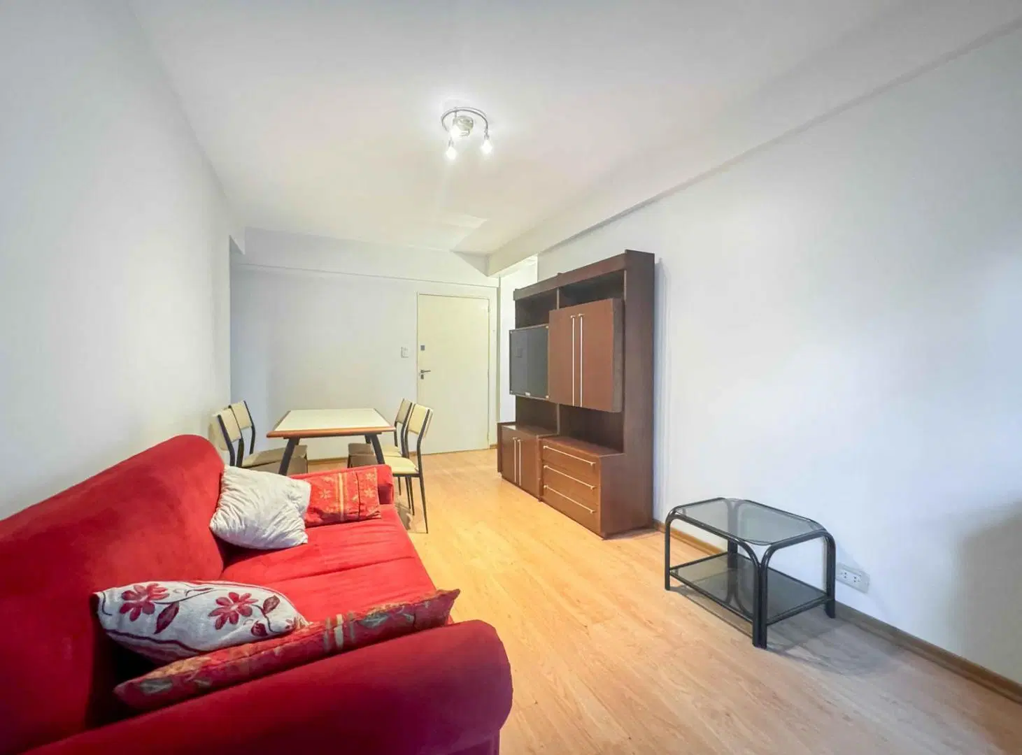 Departamento en Venta 2 ambientes con Balcon al frente 3
