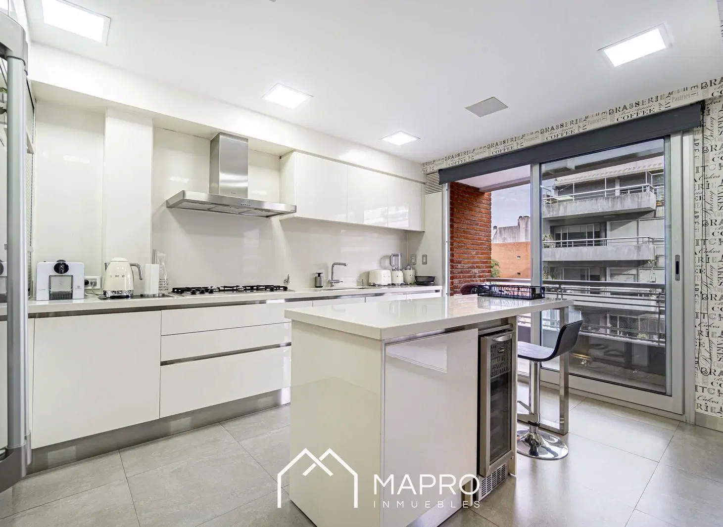 Increible piso de categoria con dos cocheras y amenities en Caballito 2