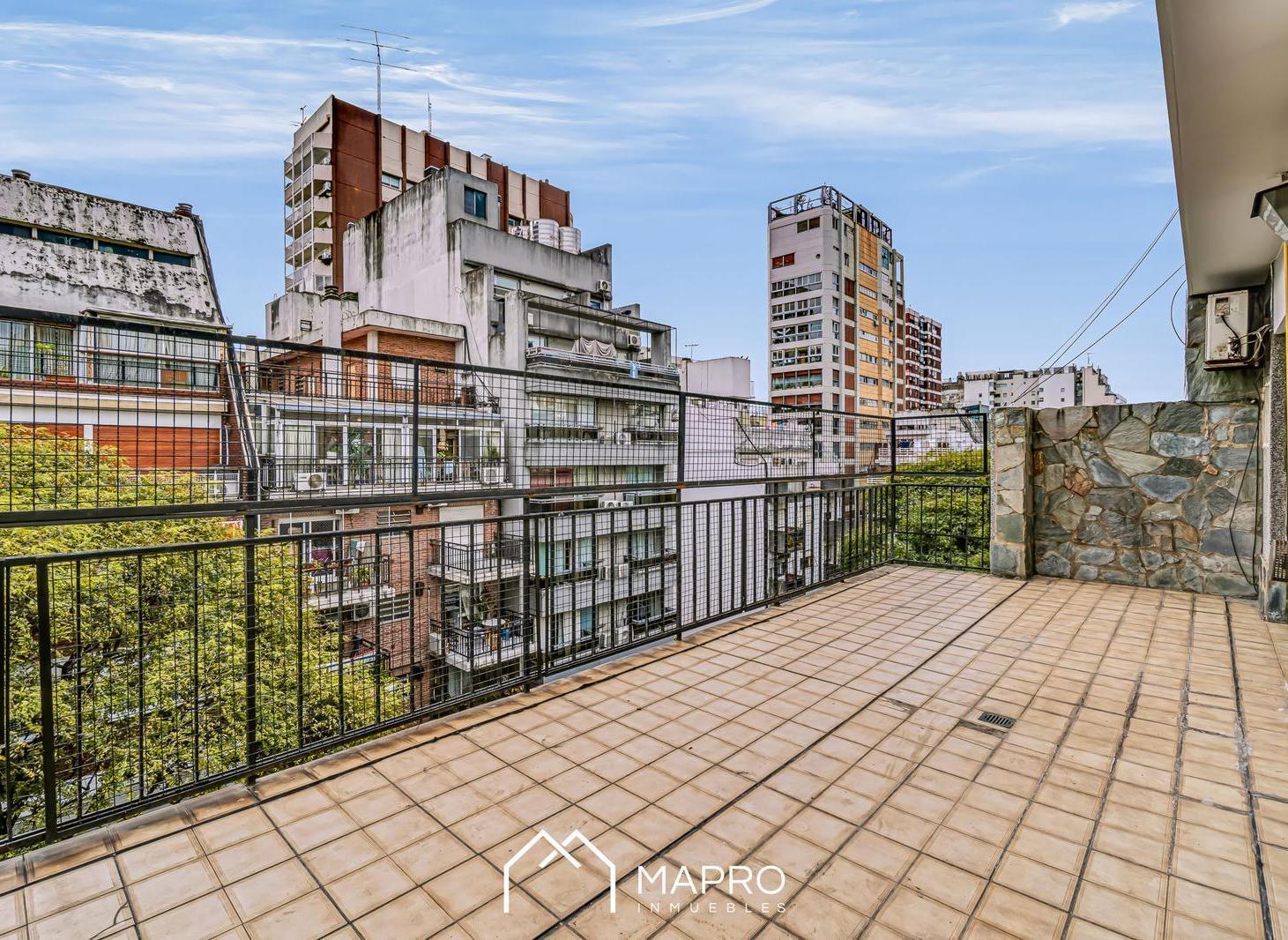 Foto de Luminoso 3 ambientes a refaccionar con balcon terraza en Las Cañitas, imagen 1
