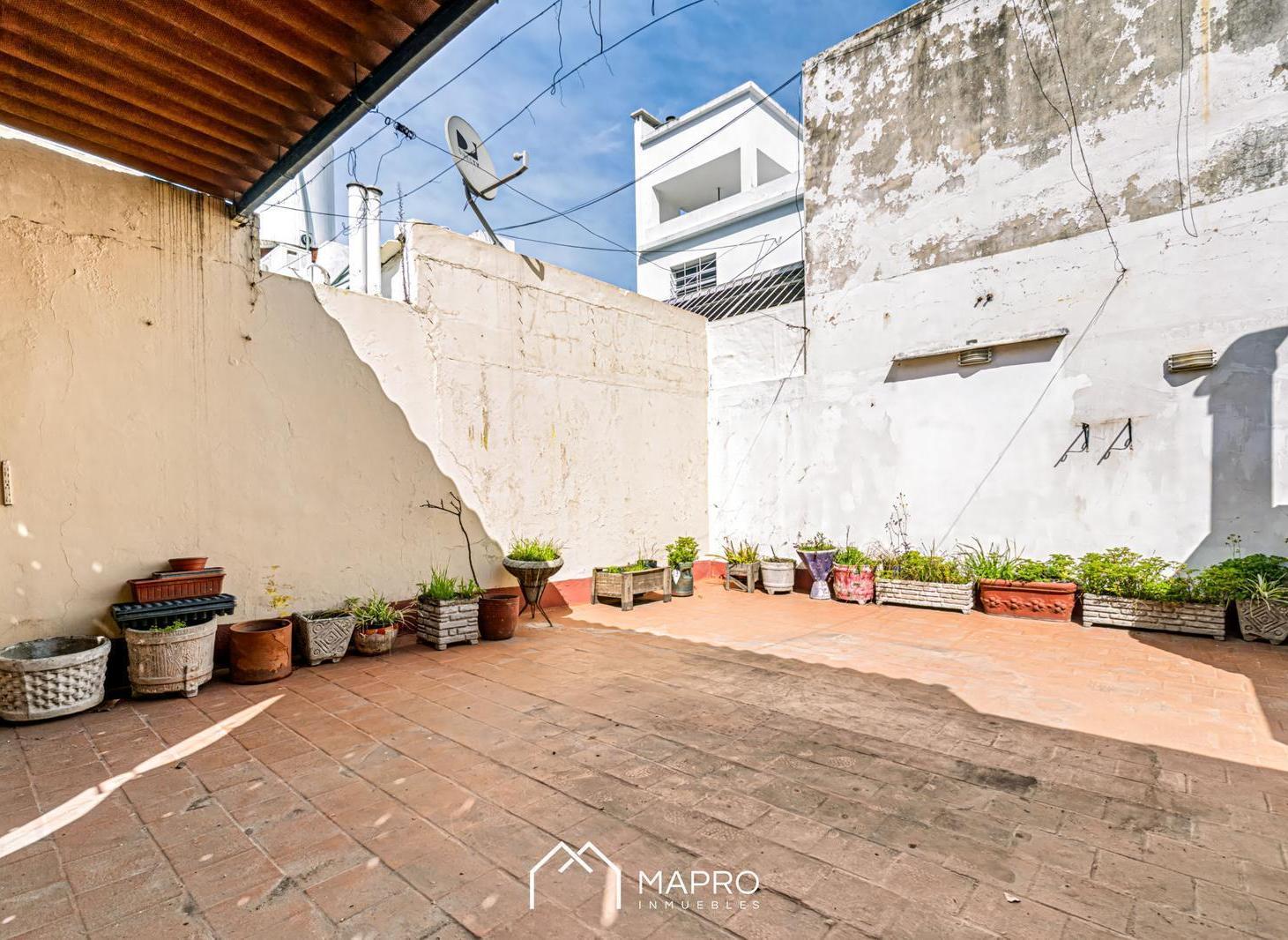 Foto de Venta PH 2 ambientes con TERRAZA PROPIA a refaccionar en Villa del, imagen 2