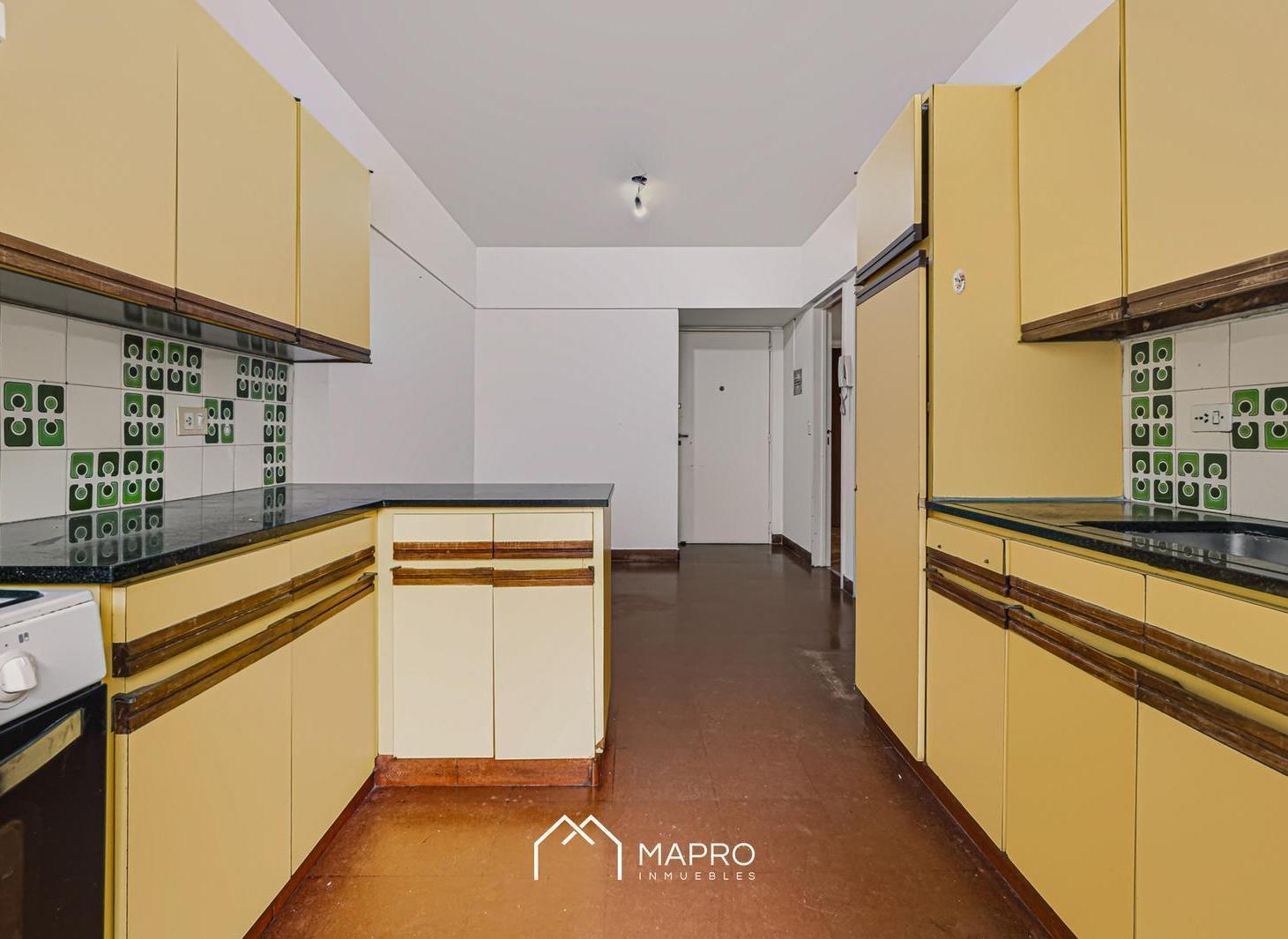 Foto de Departamento DOS dorm con dependencia o TERCER dorm. CON COCHERA Y, imagen 1