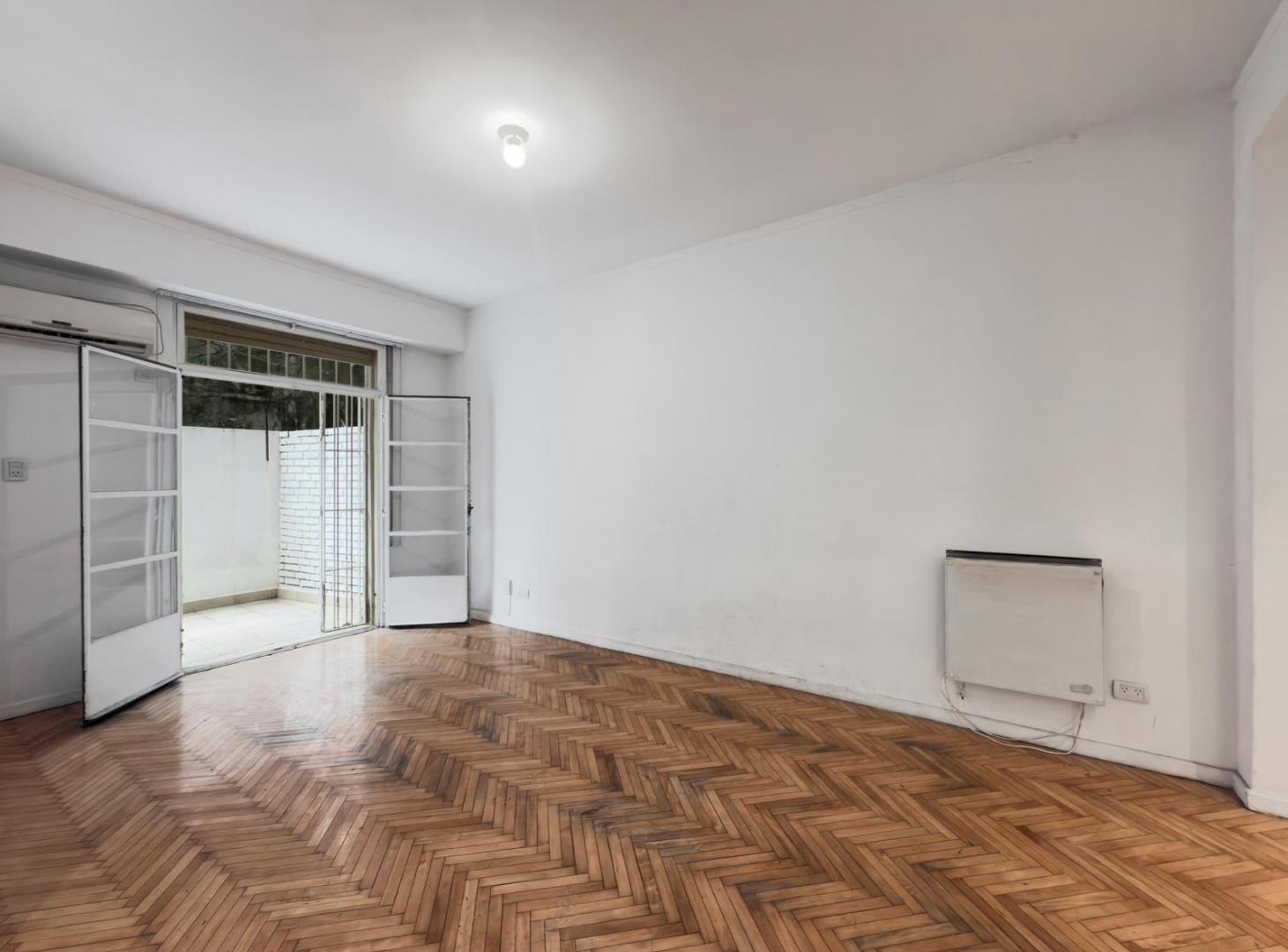 Foto de Departamento de 128 m2 con 4 ambientes con 2 patios en Planta baja, imagen 4