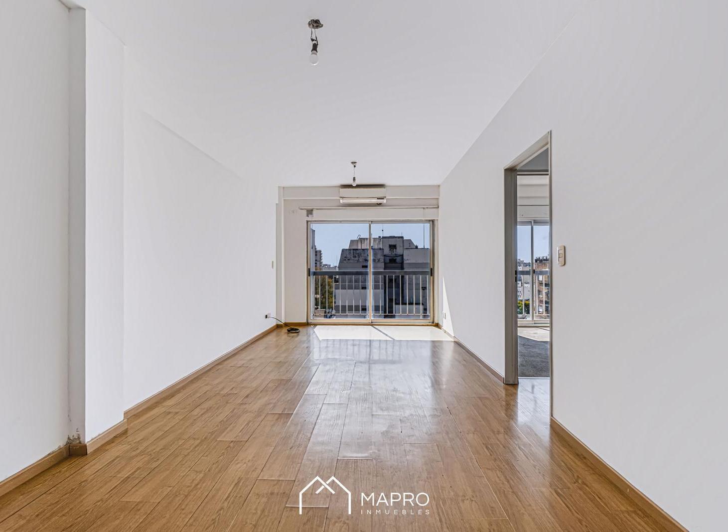 Foto de Luminoso 2 ambientes en piso alto en venta - Floresta, imagen 2