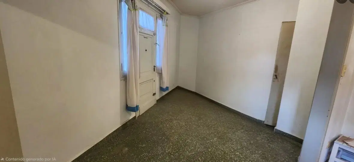 Casa en Esquina - Gran Potencial Multifamiliar o Inversión | Coghlan / Saavedra 2