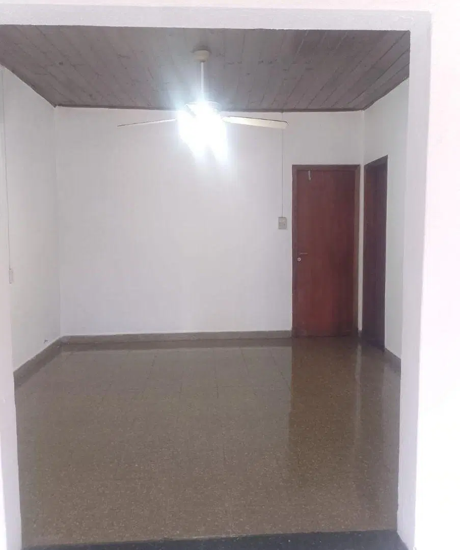Casa 3 Ambientes en Alquiler - Luis Guillón. 4