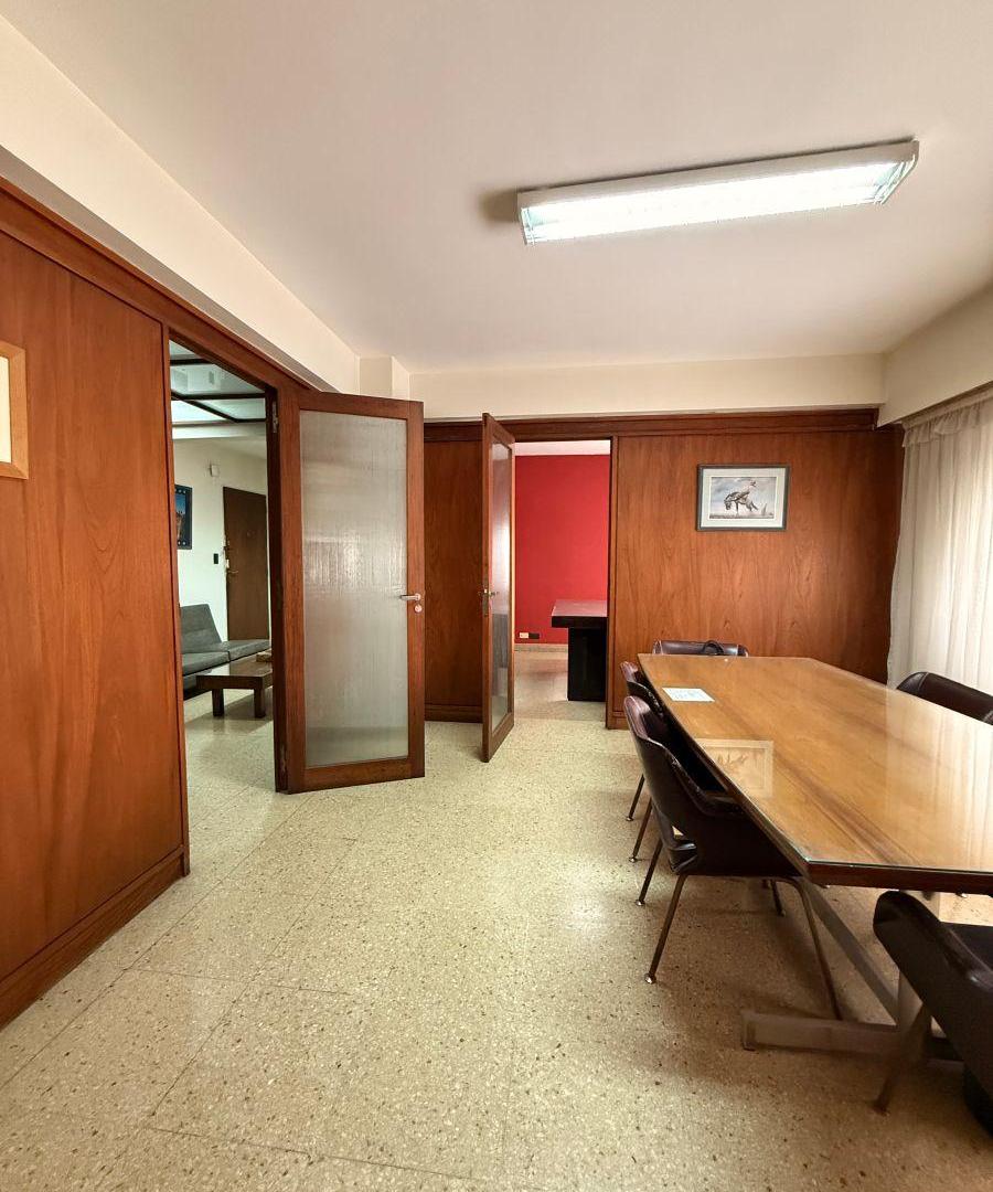 Foto de Impecable Oficina en Av Mitre - Avellaneda. En Alquiler ó Venta., imagen 3