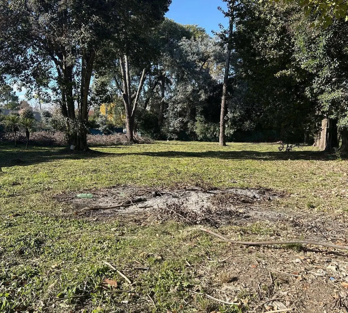 Venta amplio terreno en excelente zona de countries - Pilar- 2