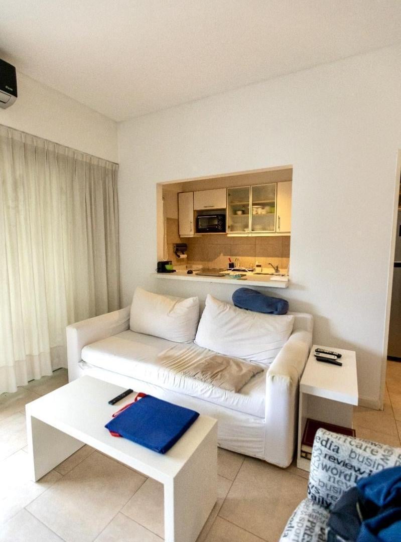 Foto de Venta Excelente Departamento de 2 dormitorios con balcón terraza en, imagen 1