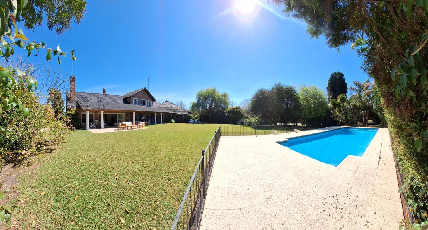 VENTA CUBA FATIMA IMPECABLE CASA DE 5 DORMITORIOS LOSA RADIANTE