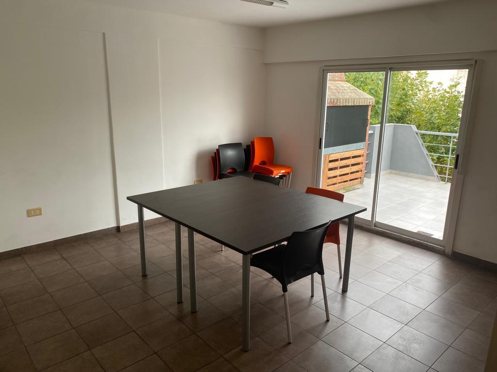 Villa Santa Rita: Piso 3 Ambientes Al Frente con Balcón 4