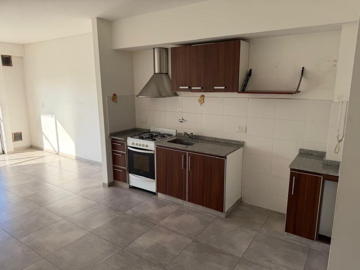Foto de RIVADAVIA 9368 Departamento de 39 m² de 1 ambiente en alquiler en Villa, imagen 3