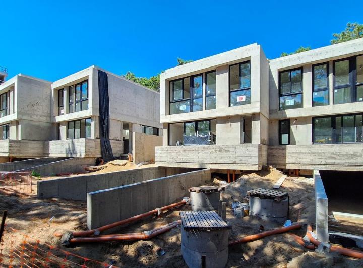 Casa 4 ambientes a estrenar en Pinamar Norte
