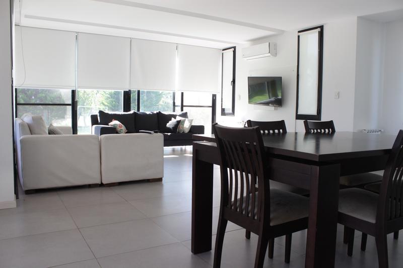 Av Fuerza Aerea 4200 Miraflores - Venta Casa 3 Dorm. Piscina Parque en Funes 3