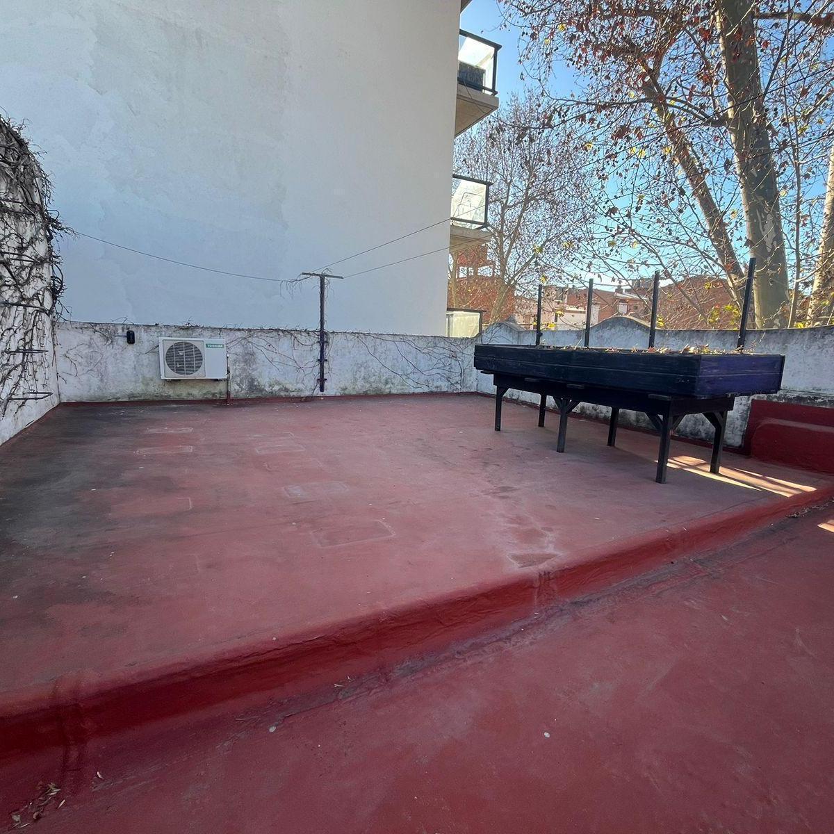 Chacabuco Al 1800 - Venta Oficina de 5 Ambientes Privados en Rosario 3