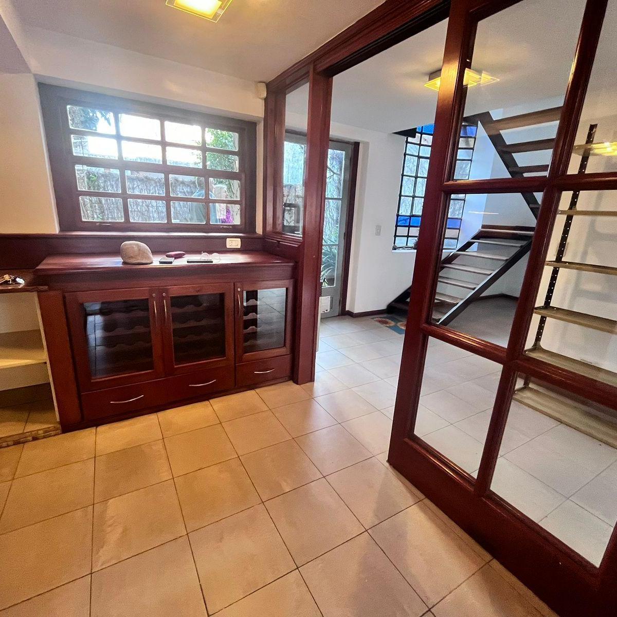 Chacabuco Al 1800 - Venta Oficina de 5 Ambientes Privados en Rosario 2
