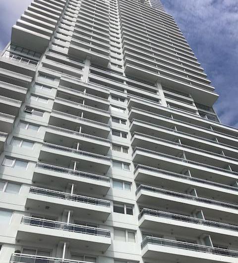 VENTA DE DEPARTAMENTO CON COCHERA EN TORRE MAUI -  PUERTO NORTE ROSARIO 5