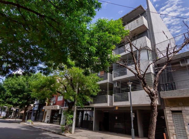 URQUIZA 3500 - VENTA DEPTO 2 DORMITORIOS CON COCHERA Y PATIO EXCLUSIVO EN ROSARIO 1