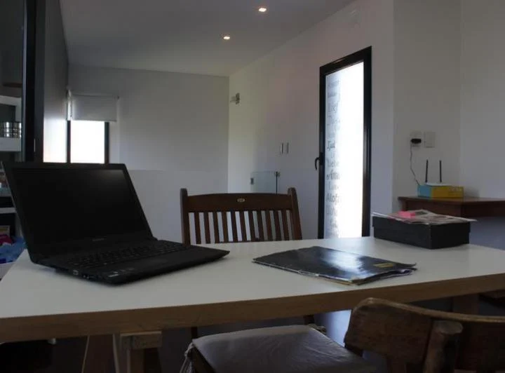 AV FUERZA AEREA 4200 MIRAFLORES - VENTA CASA 3 DORMITORIOS   PISCINA   PARQUE EN FUNES 5