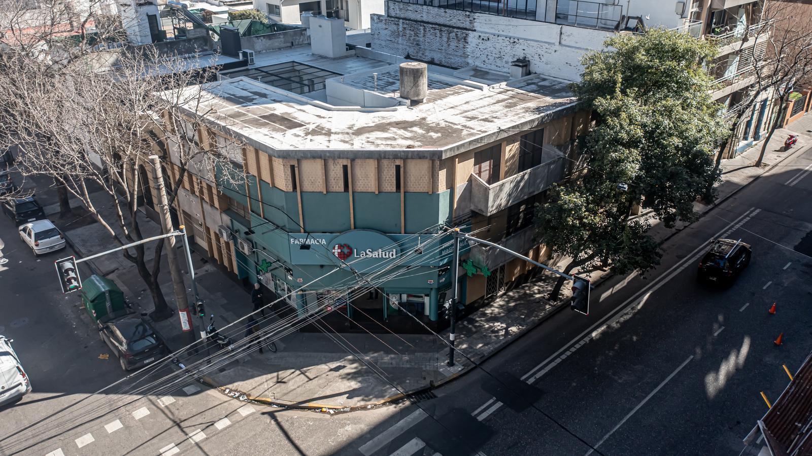 Corrientes al 2100 - Venta de Local Comercial en Rosario Centro