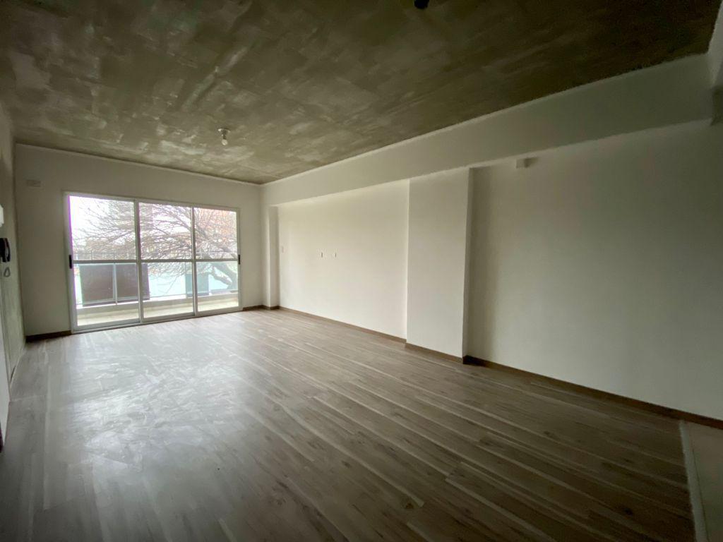 Foto de IRIONDO AL 1500 - VENTA ALQUILER DEPARTAMENTO 2 DORMITORIOS CON COCHERA, imagen 2