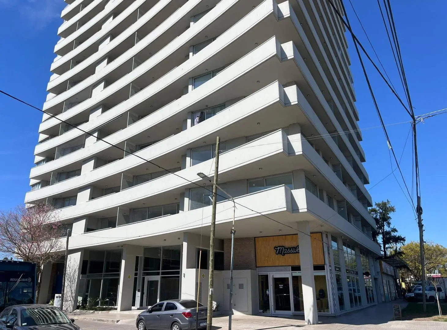 AV. SAN MARTÍN 1392 01 04 – TORRE PARAISO 5