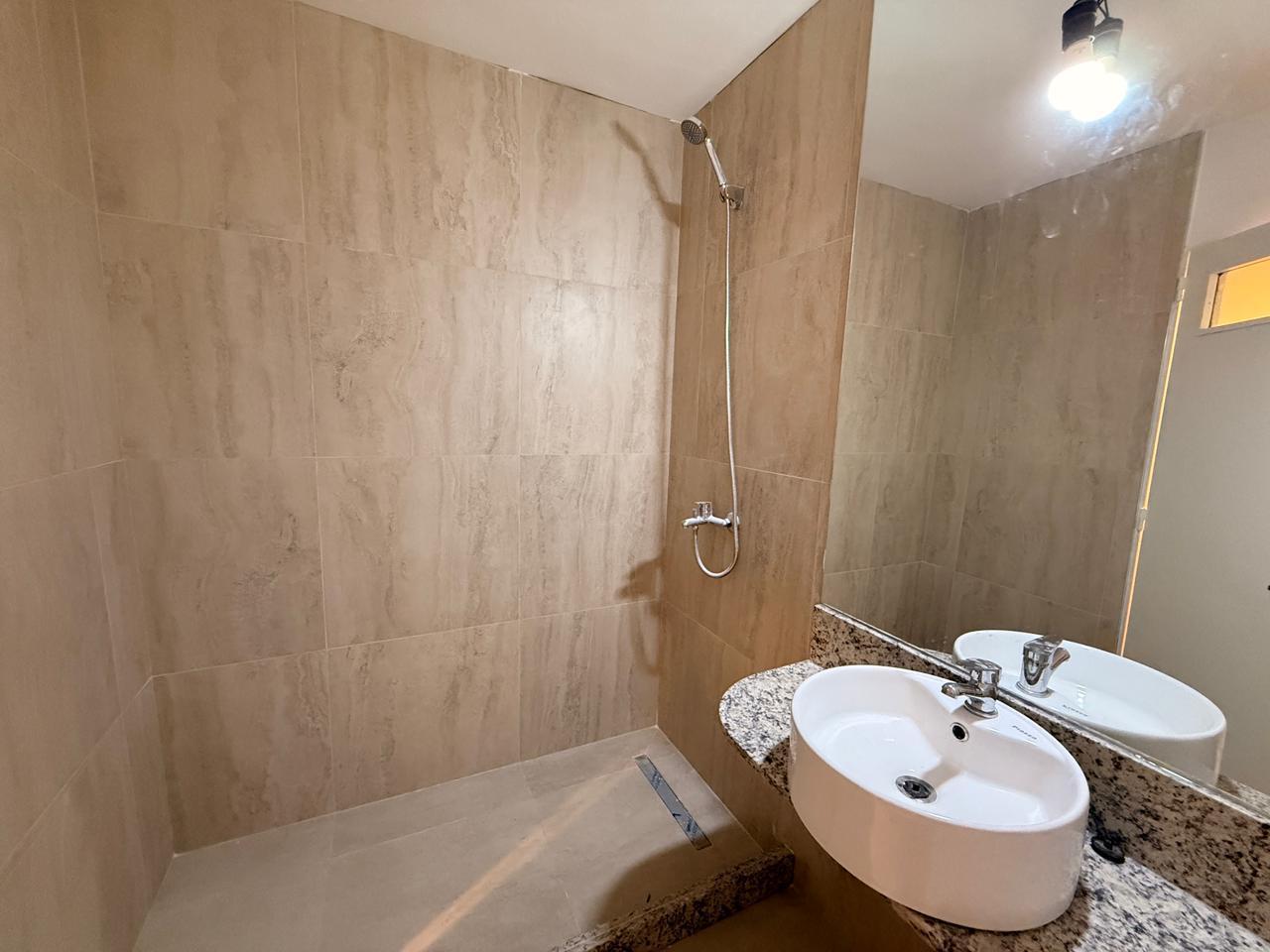 Foto de MONTEVIDEO AL 1200 - VENTA DEPARTAMENTO 2 DORMITORIOS EN ROSARIO CENTRO, imagen 2