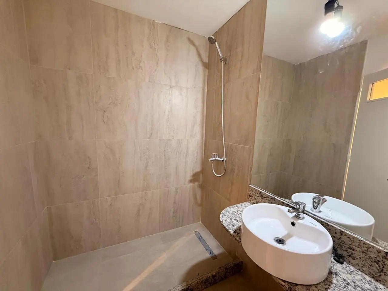 MONTEVIDEO AL 1200 - VENTA DEPARTAMENTO 2 DORMITORIOS EN ROSARIO CENTRO 2