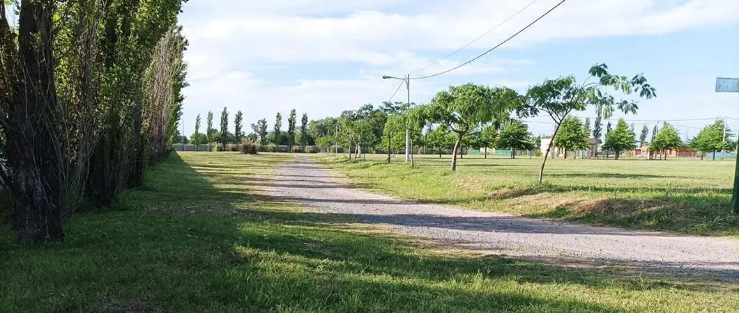 Venta de Terrenos en Barrio Las Casuarinas Ibarlucea 2
