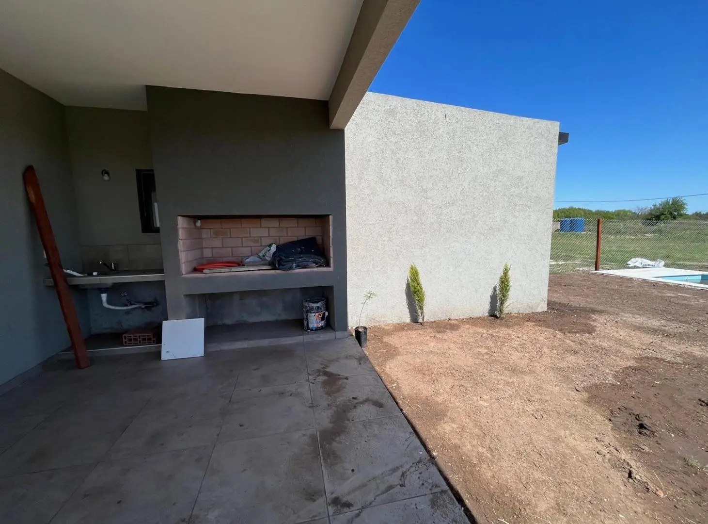 VENTA DE CASA 1 DORMITORIO EN PIÑERO BARRIO LA TOSCANA 2