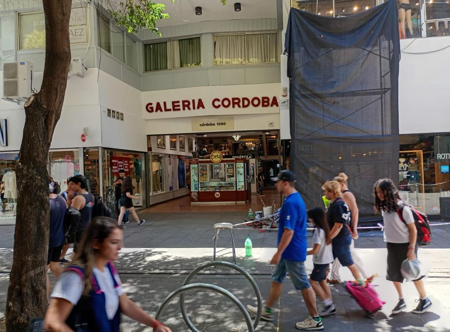 CORDOBA AL 1000 ALQUILER LOCAL EN CENTRO DE ROSARIO