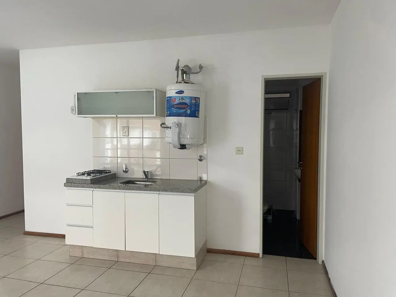 ALQUILER MONOAMBIENTE EN ROSARIO, PARAGUAY 1400 2