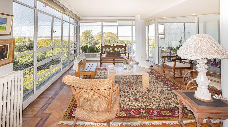 Foto de AV LIBERTAD AL 300 VENTA DEPARTAMENTO 4 DORMITORIOS CON COCHERA EN, imagen 2