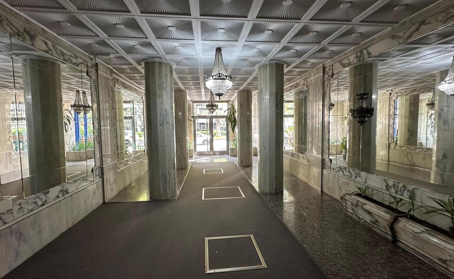 BV OROÑO AL 1100 VENTA DEPARTAMENTO 1 DORMITORIO EDIFICIO KENNEDY ROSARIO