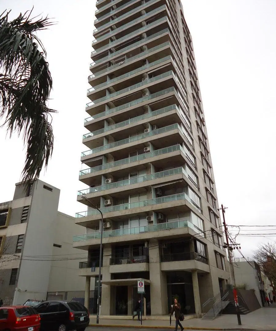 MORENO AL 1700 ALQUILER DEPARTAMENTO 2 DORMITORIOS CON COCHERA EN ROSARIO 1