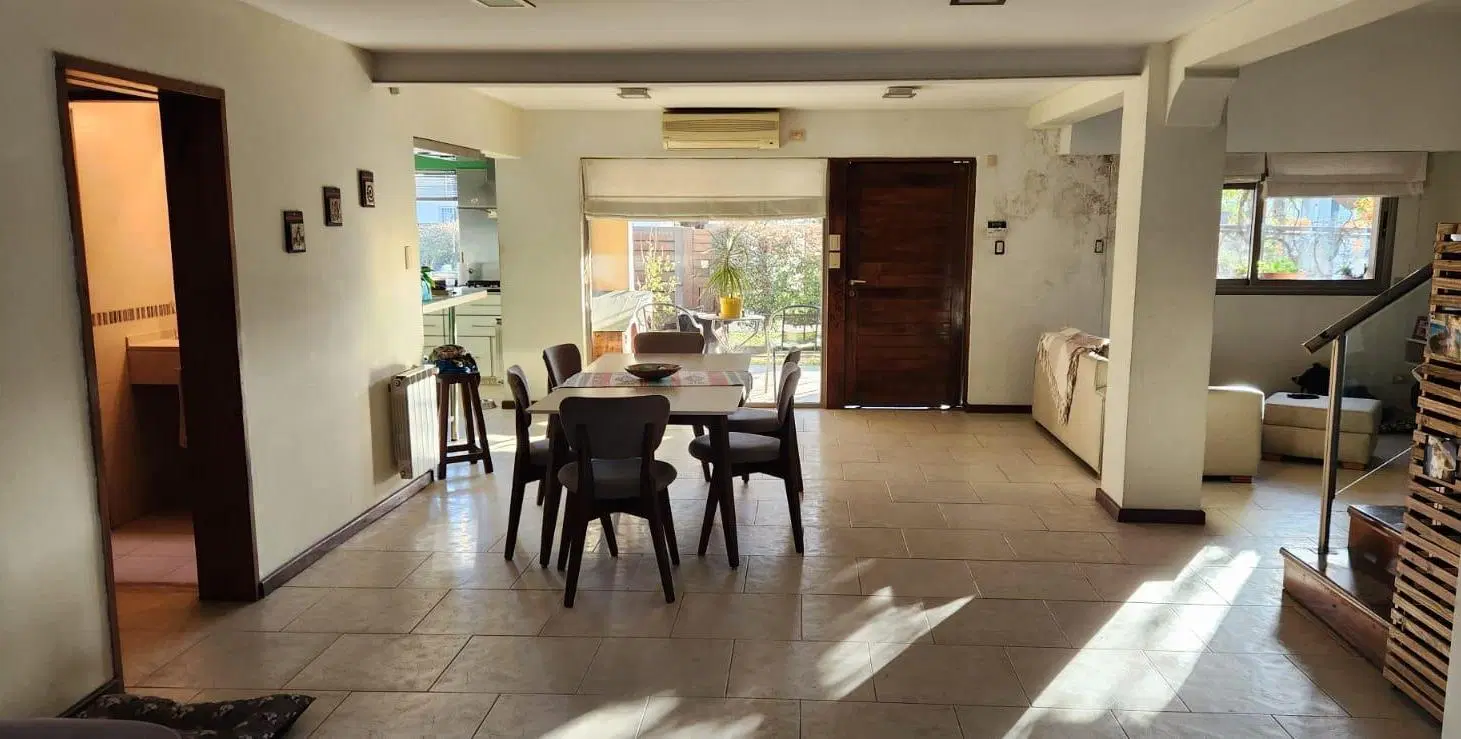 VENTA DE CASA 4 DORMITORIOS EN PARQUE FIELD - ROSARIO 8