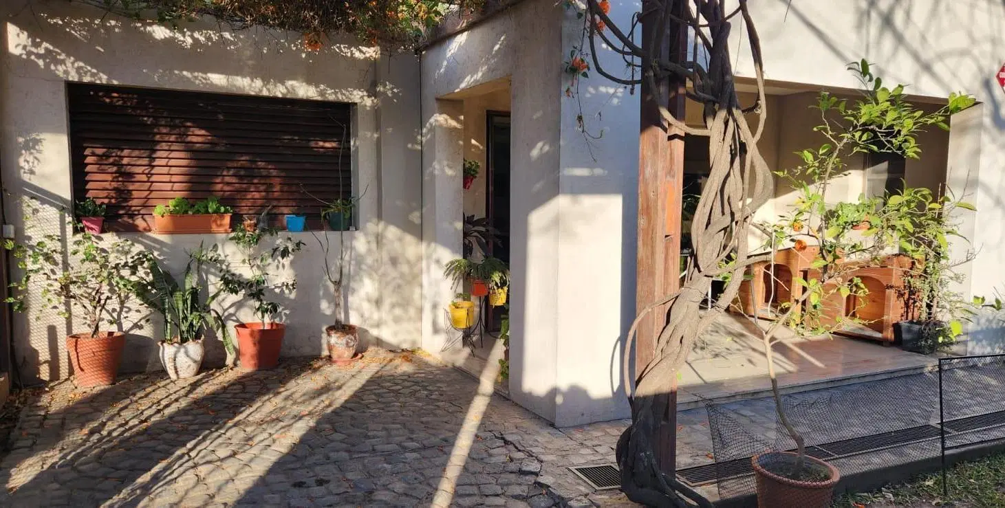 VENTA DE CASA 4 DORMITORIOS EN PARQUE FIELD - ROSARIO 5