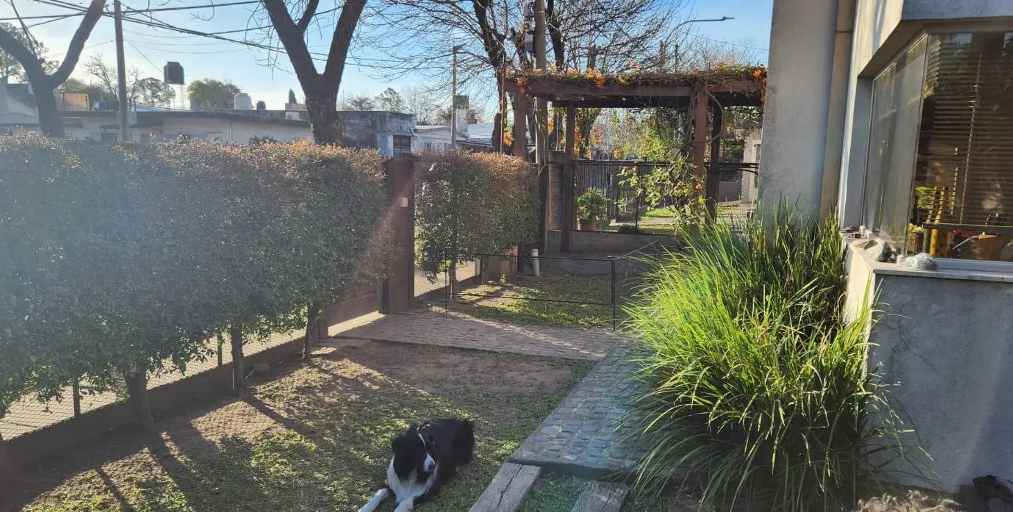 VENTA DE CASA 4 DORMITORIOS EN PARQUE FIELD - ROSARIO 4