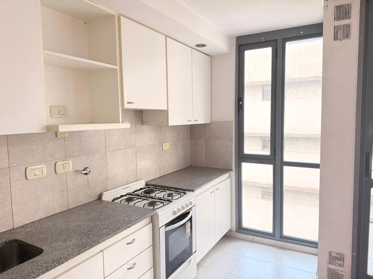 1 DE MAYO AL 1400 ALQUILER DEPARTAMENTO 1 DORMITORIO EN ROSARIO BARRIO MARTIN 2