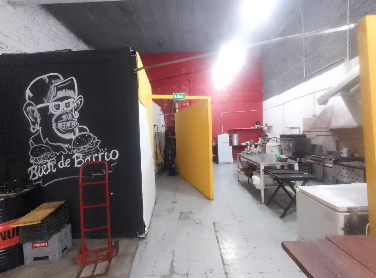 Foto de VIAMONTE AL 4100 ALQUILER LOCAL COMERCIAL EN ROSARIO BARRIO TRIANGULO, imagen 1