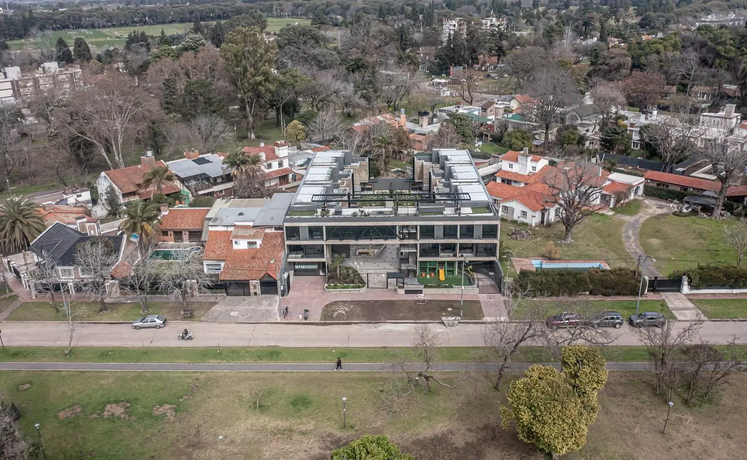 Venta departamento 3 dormitorios con cochera en Fisherton - Rosario 2