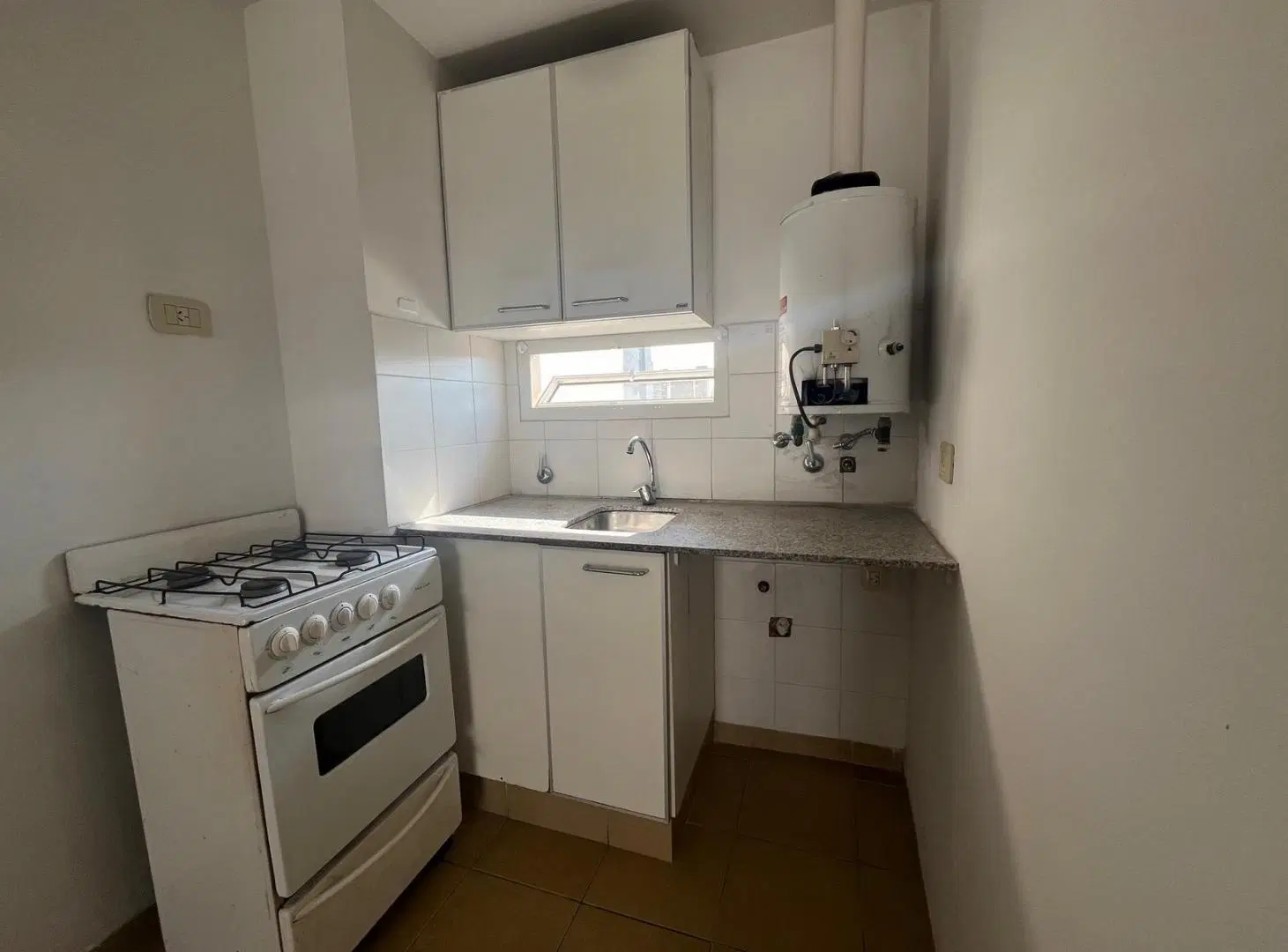 ITALIA AL 1200 - VENTA MONOAMBIENTE EN ROSARIO - 2