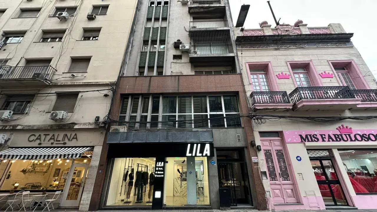 SARMIENTO AL 1000 VENTA DEPARTAMENTO PISO EXCLUSIVO DE 3 DORMITORIOS EN ROSARIO 2