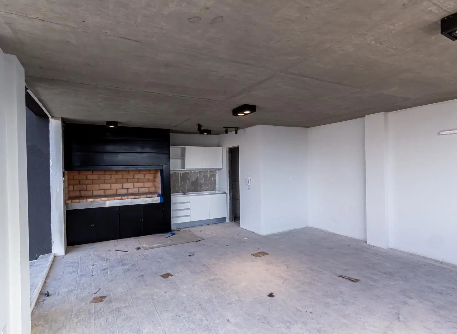 CORRIENTES AL 1200 VENTA DEPARTAMENTO 2 DORMITORIOS CON PATIO EN ROSARIO 2