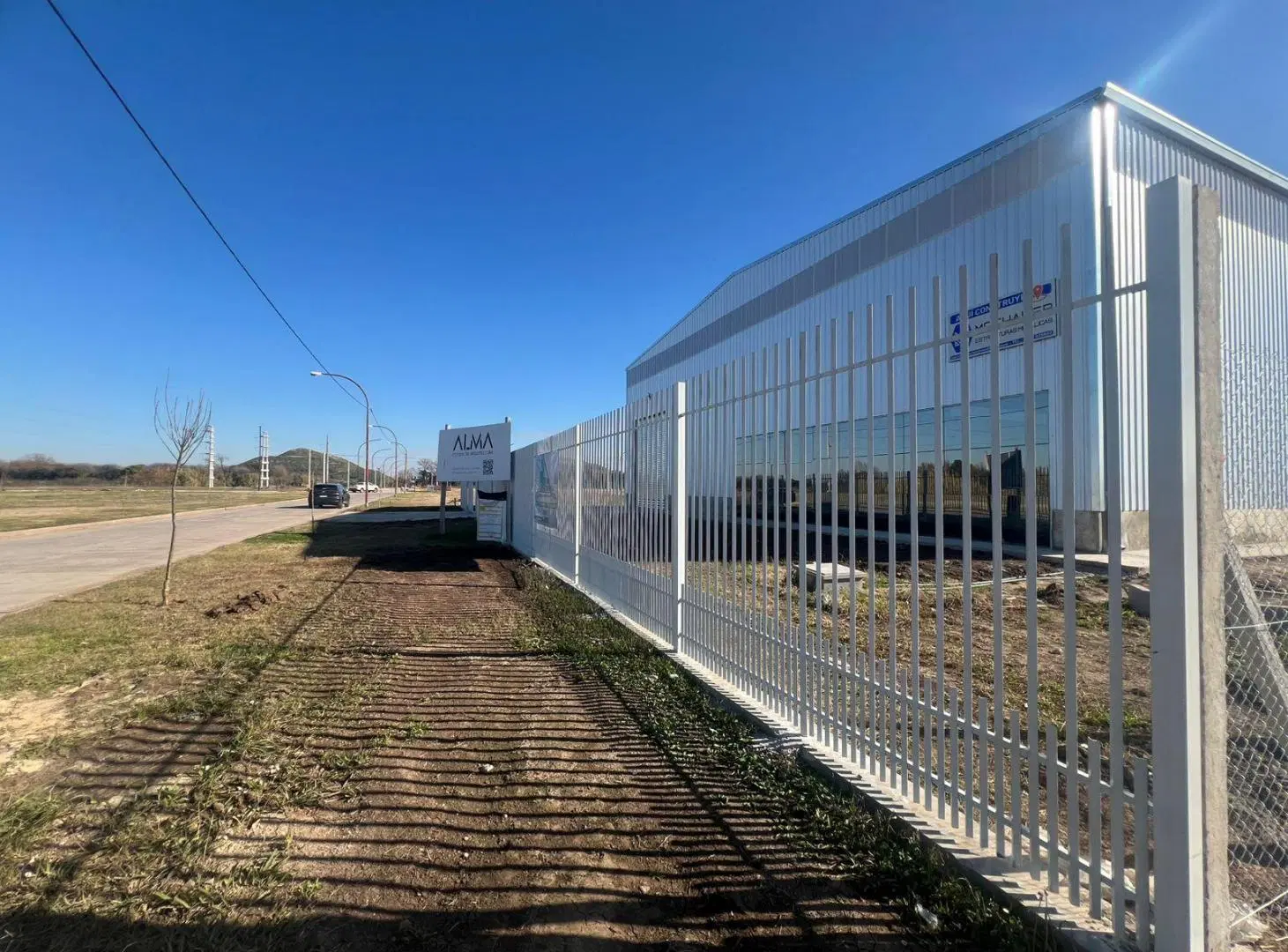URIBURU AL 6800 ALQUILER GALPON 2700 m2 CUBIERTOS EN ROSARIO 3