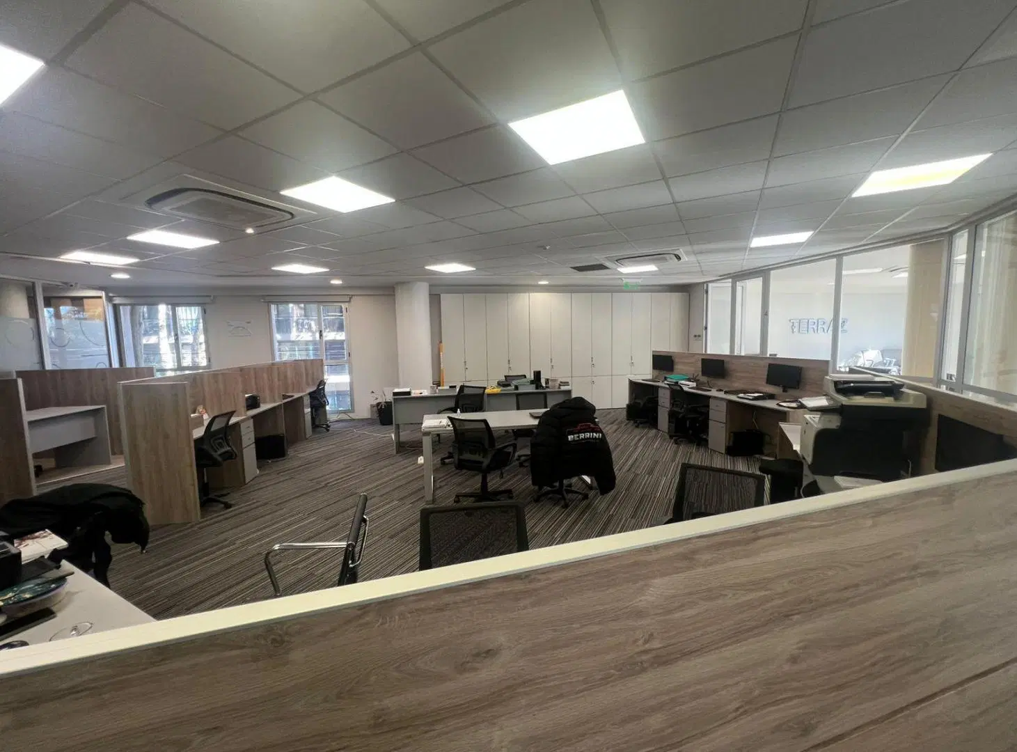 AV CANDIDO CARBALLO AL 100 CIUDAD RIBERA ALQUILER GRAN OFICINA EN ROSARIO PUERTO NORTE 8