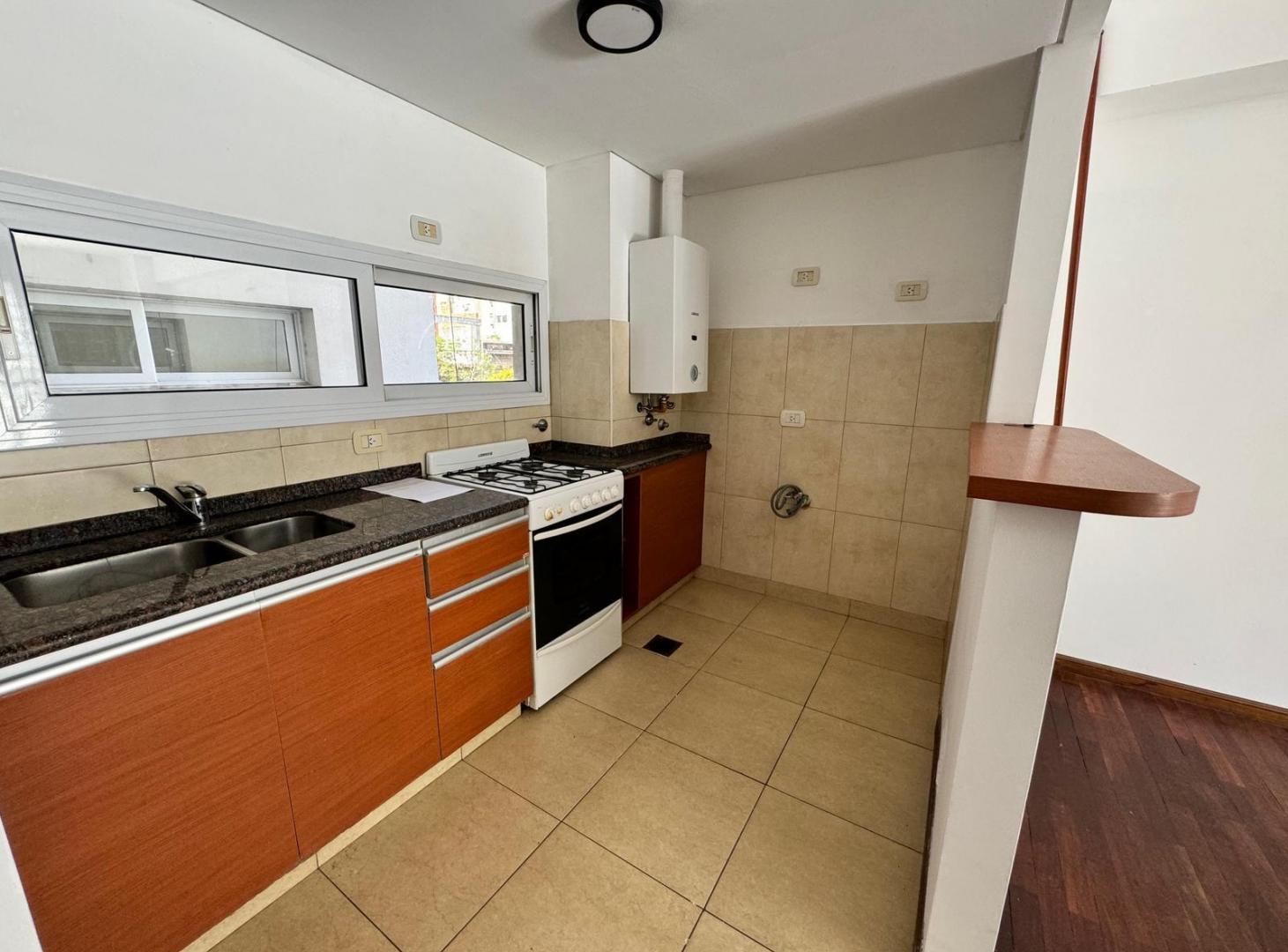 Foto de SALTA AL 1500 ALQUILER DEPARTAMENTO 1 DORMITORIO CON COCHERA EN ROSARIO BARRIO LOURDES, imagen 5