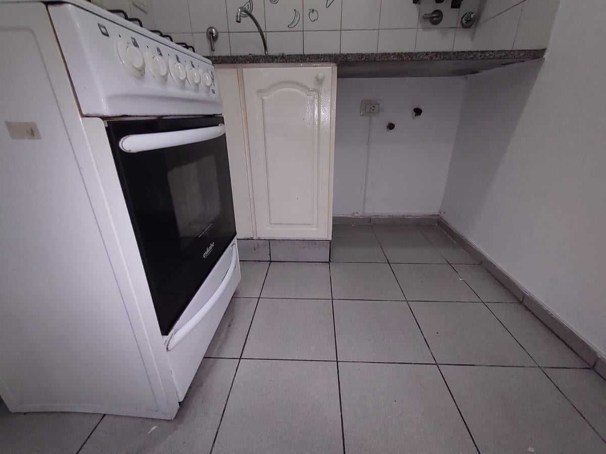 Foto de OV. LAGOS AL 800 VENTA DEPARTAMENTO 1 DORMITORIO EN BARRIO LOURDES ROSARIO, imagen 2